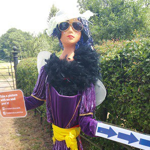 elegant chuchelo adjusted